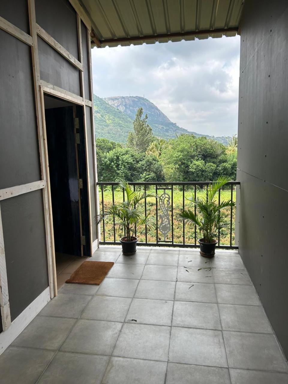 Stone Hills Otel Nandigunda Dış mekan fotoğraf